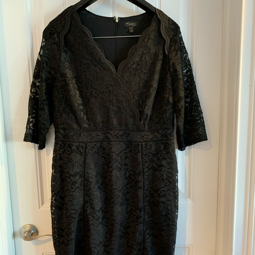 Great Fitting Lace Dress